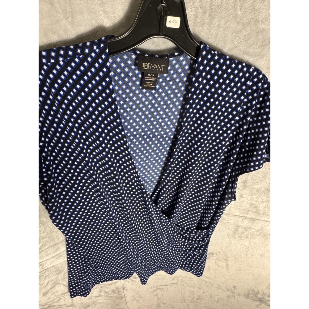 Lane Bryant Blue White Geometric Diamond Faux‎ Wrap Surplice Top Womens 14/16